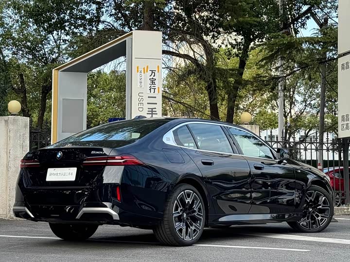 Фото 4 - BMW 5 Series