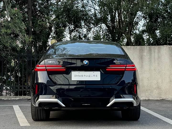 Фото 5 - BMW 5 Series