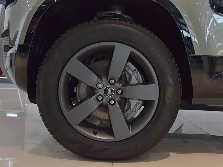 Фото 21 - Land Rover Defender