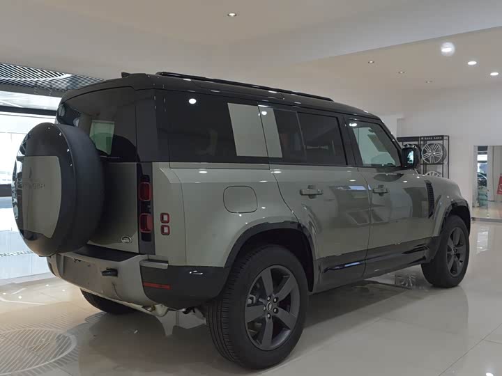 Фото 7 - Land Rover Defender