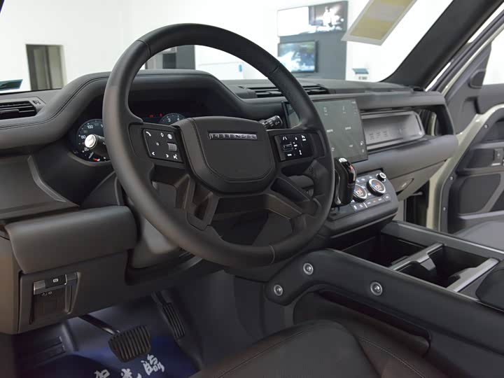 Фото 9 - Land Rover Defender