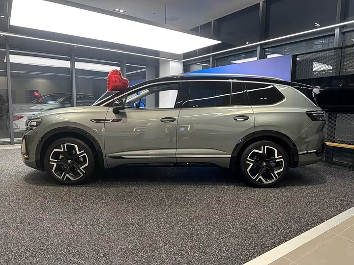 Фото 4 - Volkswagen Talagon