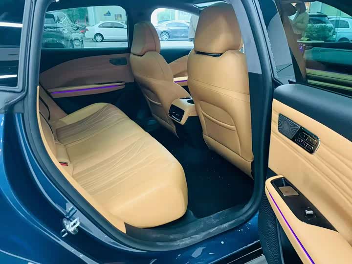 Фото 6 - Geely Galaxy Starshine 8 EM-i