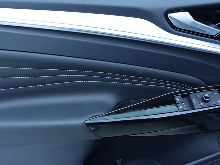 Фото 7 - Volkswagen ID.4 Crozz