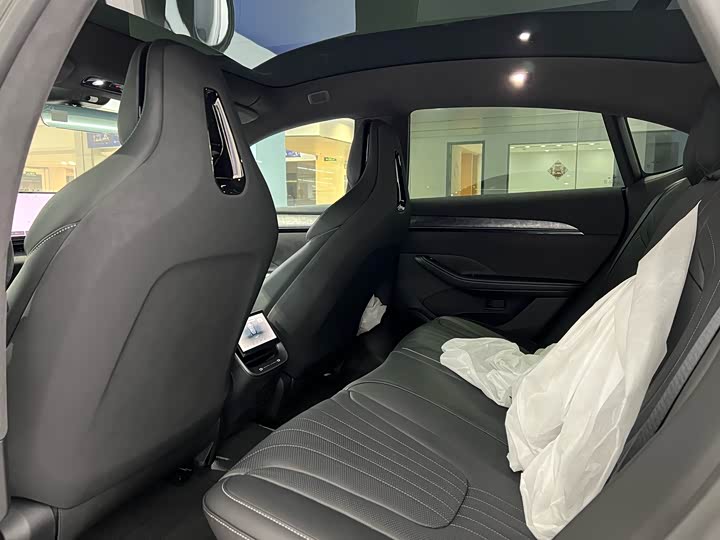 Фото 9 - Geely Jiyue 07