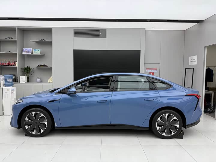 Фото 3 - Hongqi EH5 (Tiangong 05)