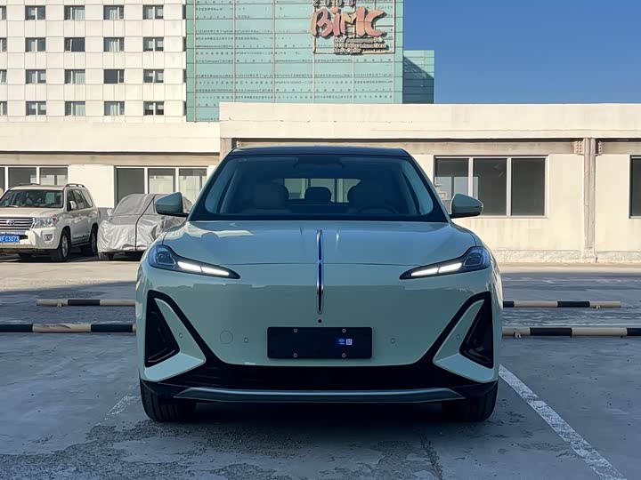 Фото 2 - Hongqi EHS5 (Tiangong 06)