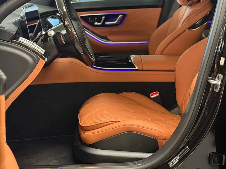 Фото 4 - Mercedes-Benz Maybach S-Class