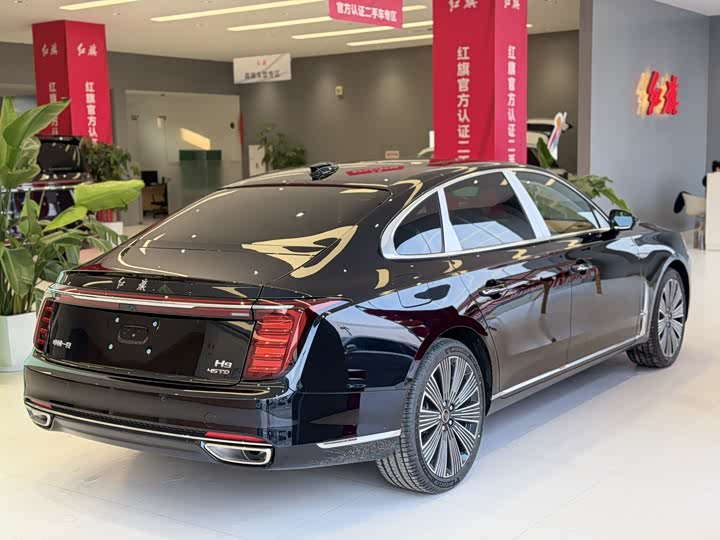 Фото 7 - Hongqi H9