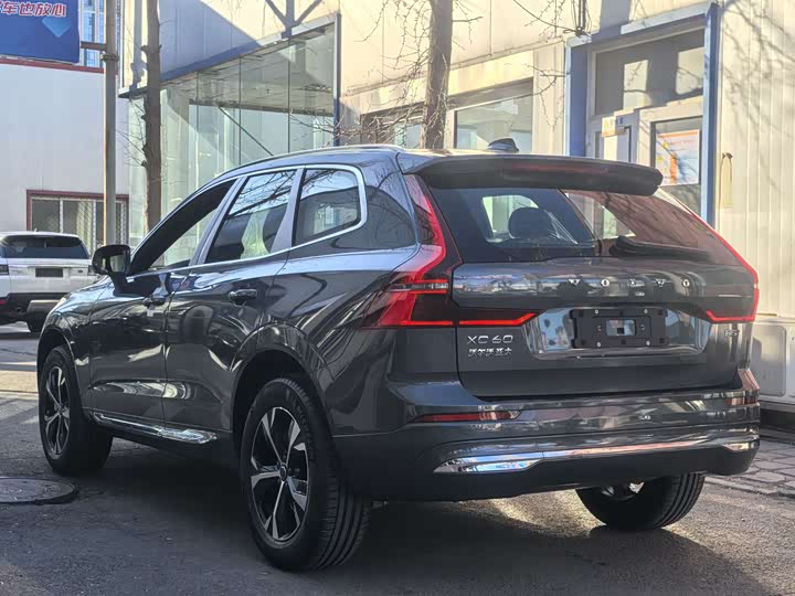 Фото 5 - Volvo XC60