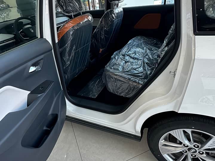 Фото 4 - Bestune NAT