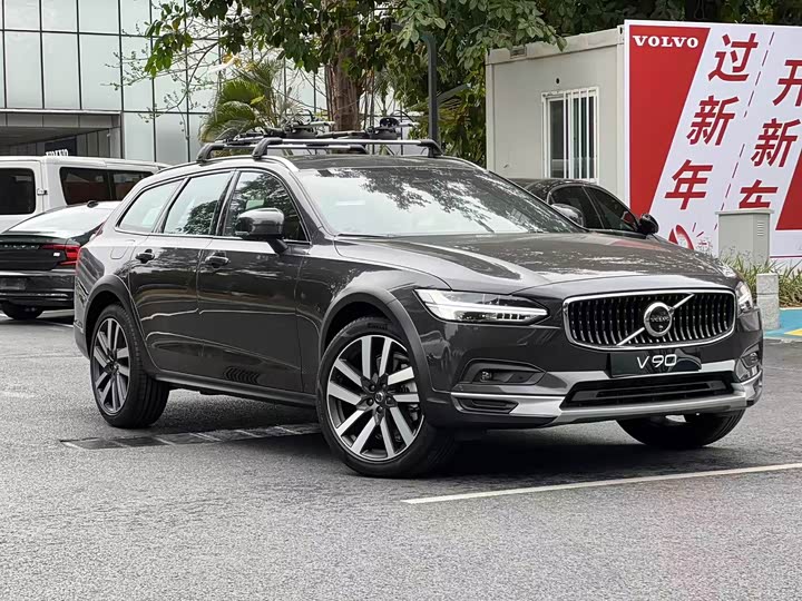 Фото 3 - Volvo V90