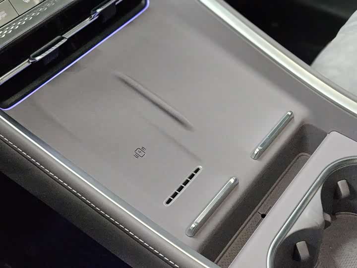 Фото 7 - Roewe M7 DMH