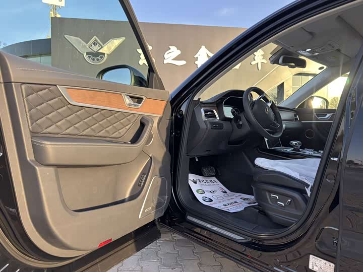 Фото 7 - Hongqi HS7