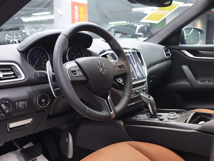 Фото 6 - Maserati Ghibli