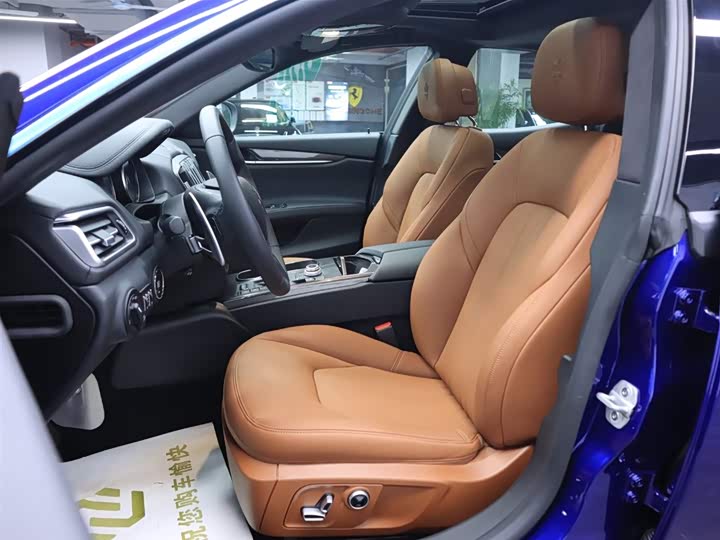 Фото 7 - Maserati Ghibli