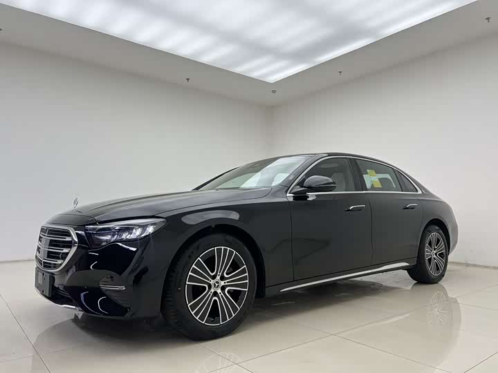 Photo 1 - Mercedes-Benz E-Class