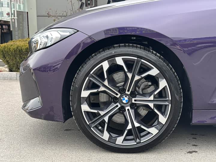 Photo 2 - BMW 3 Series