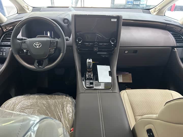 Фото 5 - Toyota Alphard