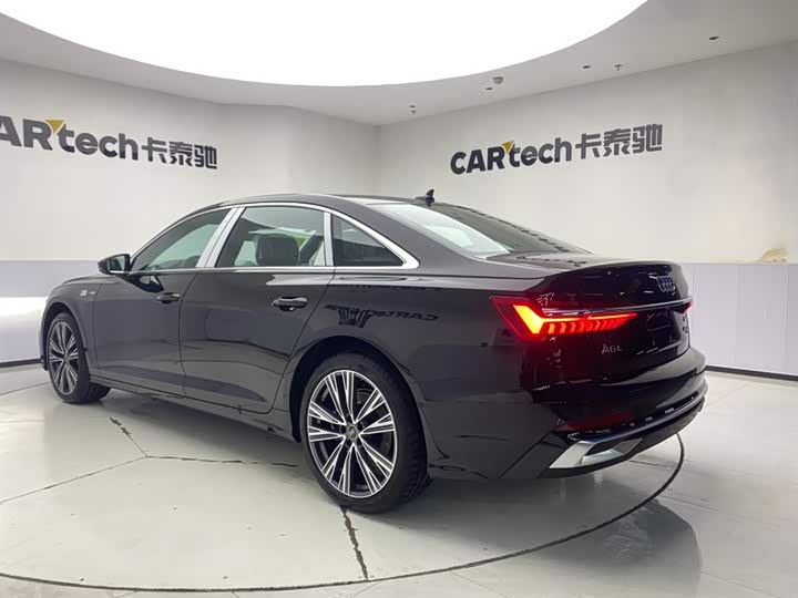 Фото 7 - Audi A6L