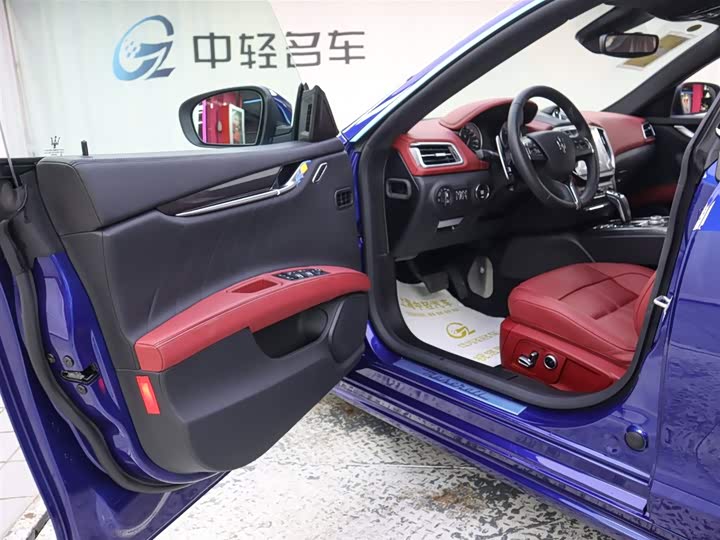 Фото 5 - Maserati Ghibli