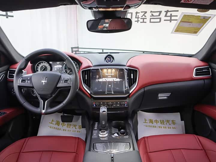 Фото 9 - Maserati Ghibli