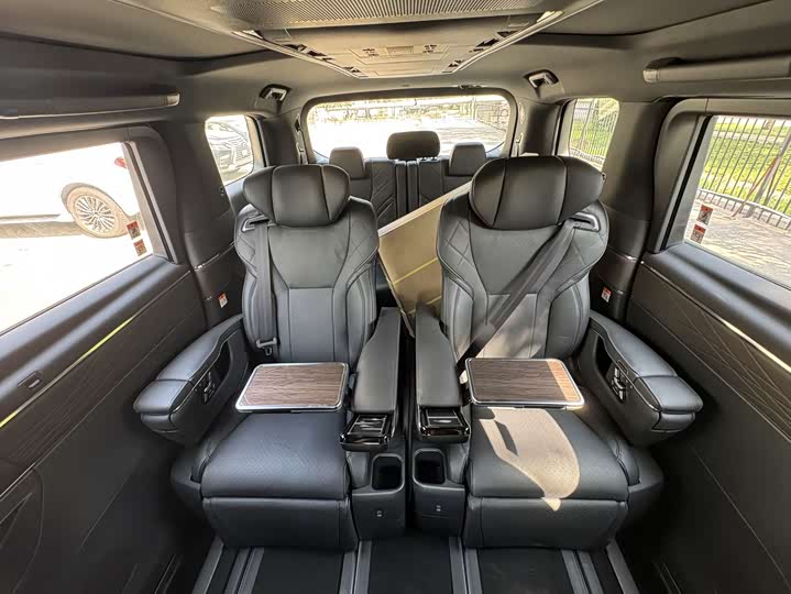 Фото 12 - Toyota Alphard