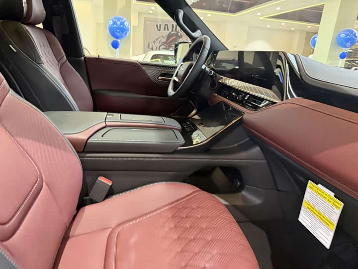 Фото 25 - Infiniti QX80