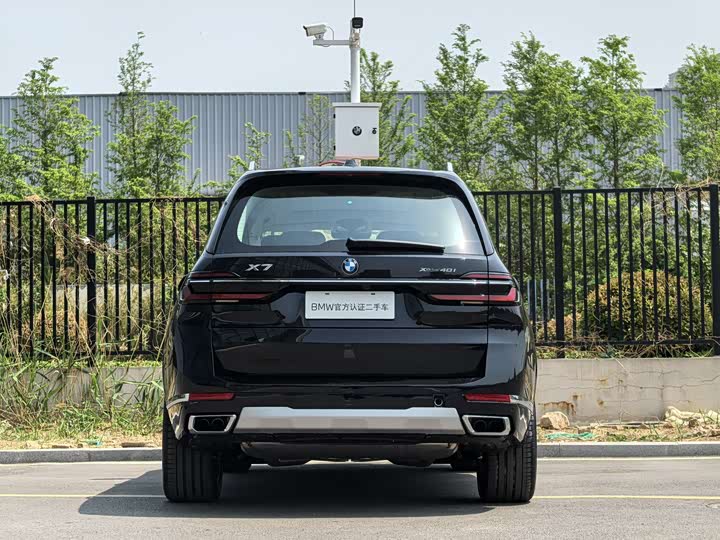 Фото 19 - BMW X7