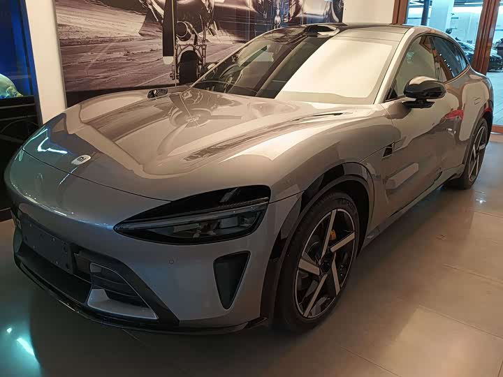 Фото 1 - Xiaomi YU7