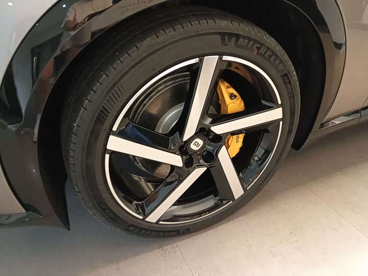 Фото 11 - Xiaomi YU7