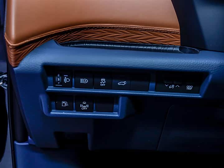 Фото 7 - Toyota Granvia