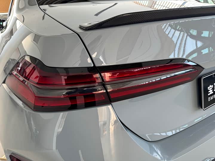 Фото 35 - BMW M5 Hybrid