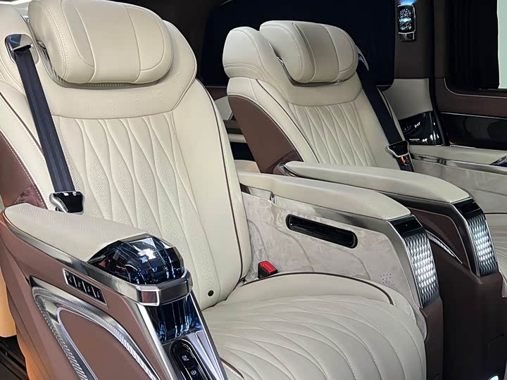 Фото 6 - Mercedes-Benz V-Class