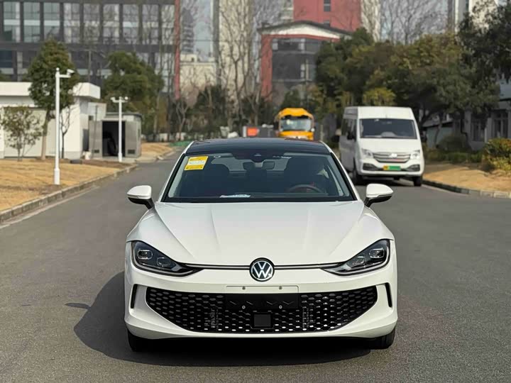 Фото 2 - Volkswagen Lamando L