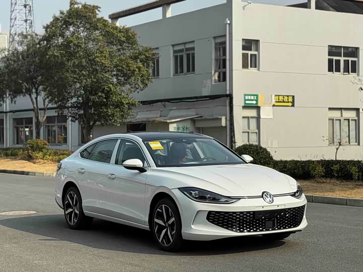 Фото 3 - Volkswagen Lamando L