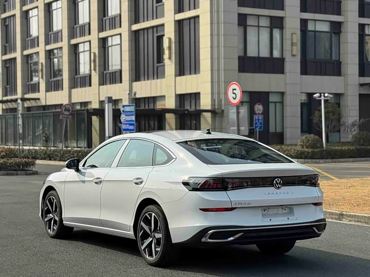 Фото 6 - Volkswagen Lamando L