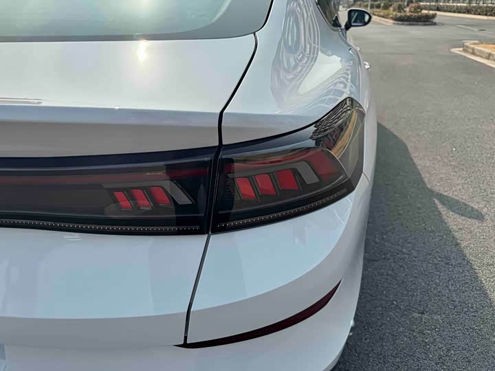 Фото 7 - Volkswagen Lamando L