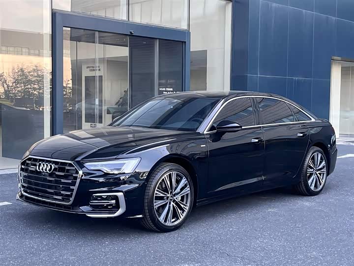 Фото 1 - Audi A6L