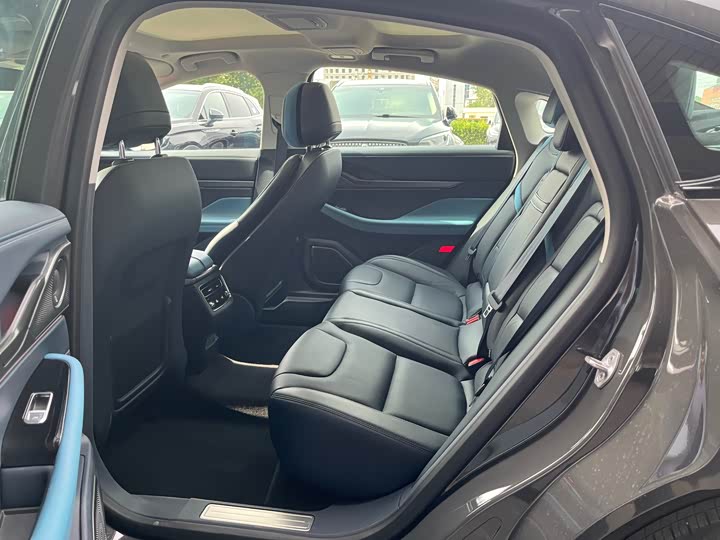 Фото 10 - Lincoln Z (Zephyr)