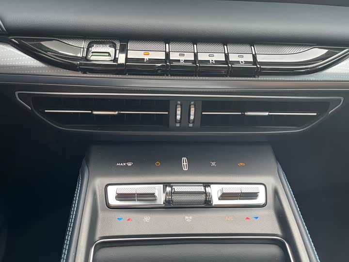 Фото 9 - Lincoln Z (Zephyr)