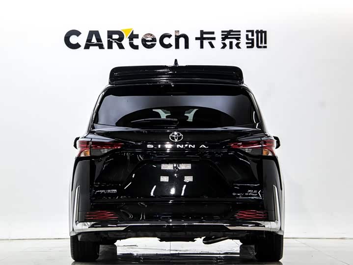 Фото 5 - Toyota Sienna