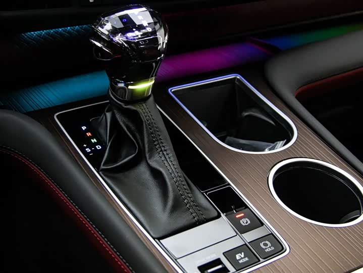 Фото 7 - Toyota Sienna