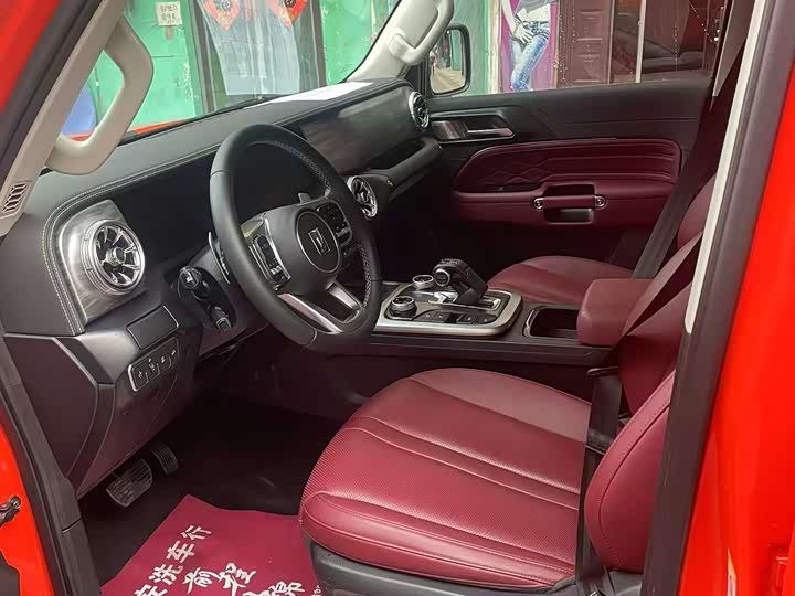 Фото 3 - Tank 300