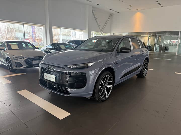 Фото 1 - Audi Q6L e-tron