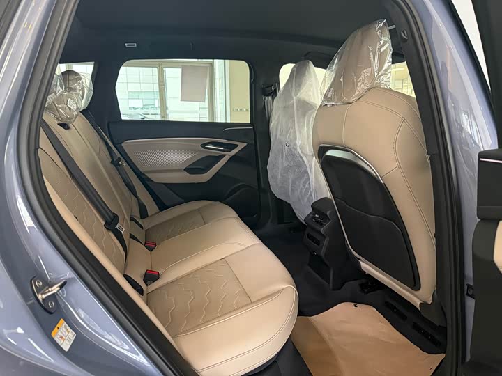 Фото 9 - Audi Q6L e-tron