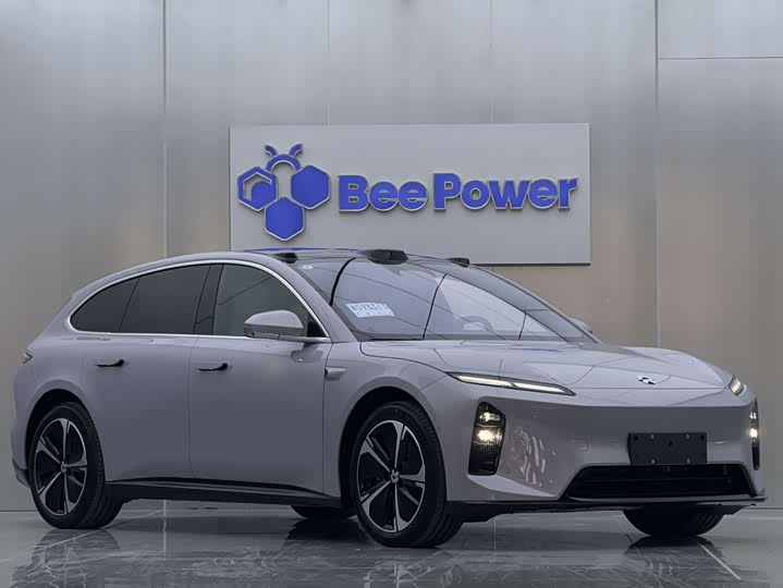 Фото 3 - Nio ET5T