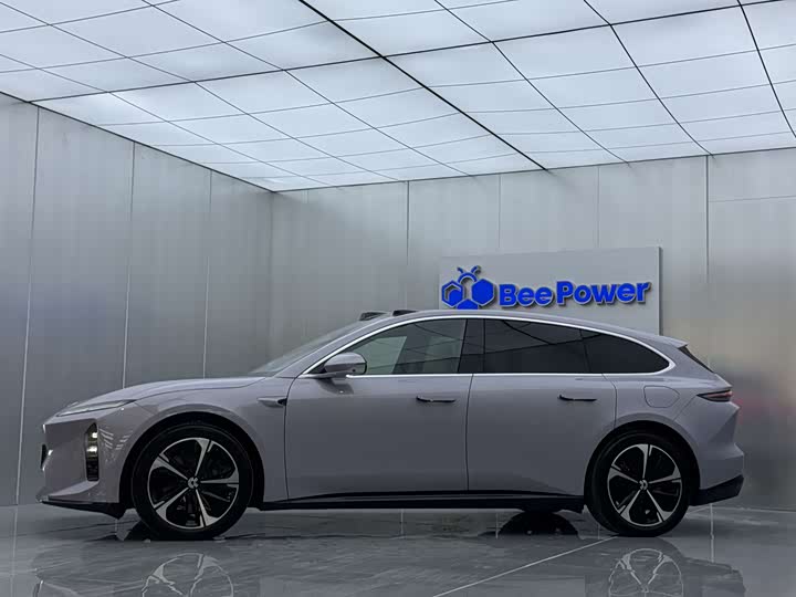 Фото 6 - Nio ET5T