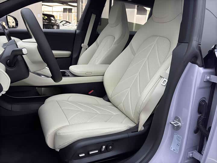 Фото 9 - Nio ET5T