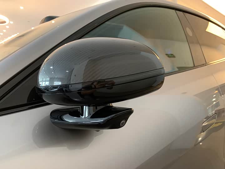 Фото 5 - Xiaomi YU7